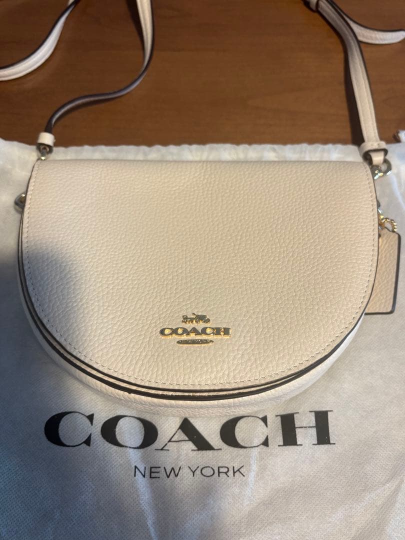 COACH コーチ ショルダーバッグ　ホワイトカラー系
