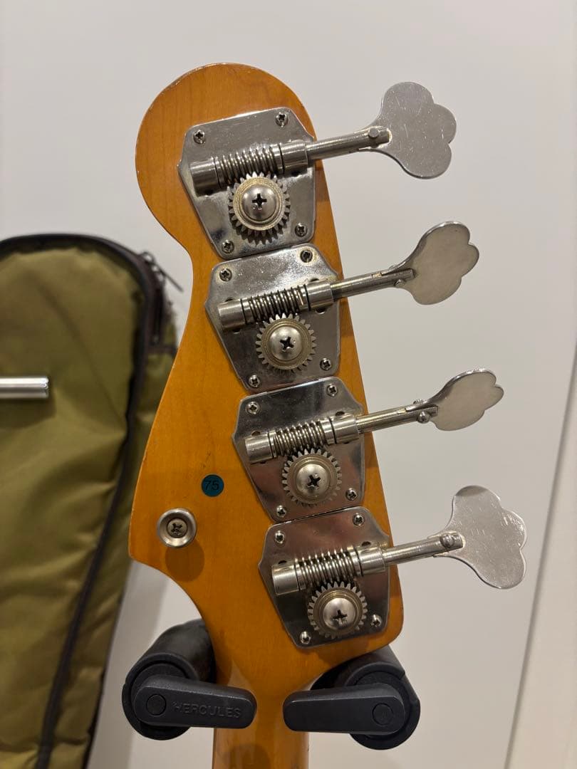 ベース fender Japan jazz bass JV 75