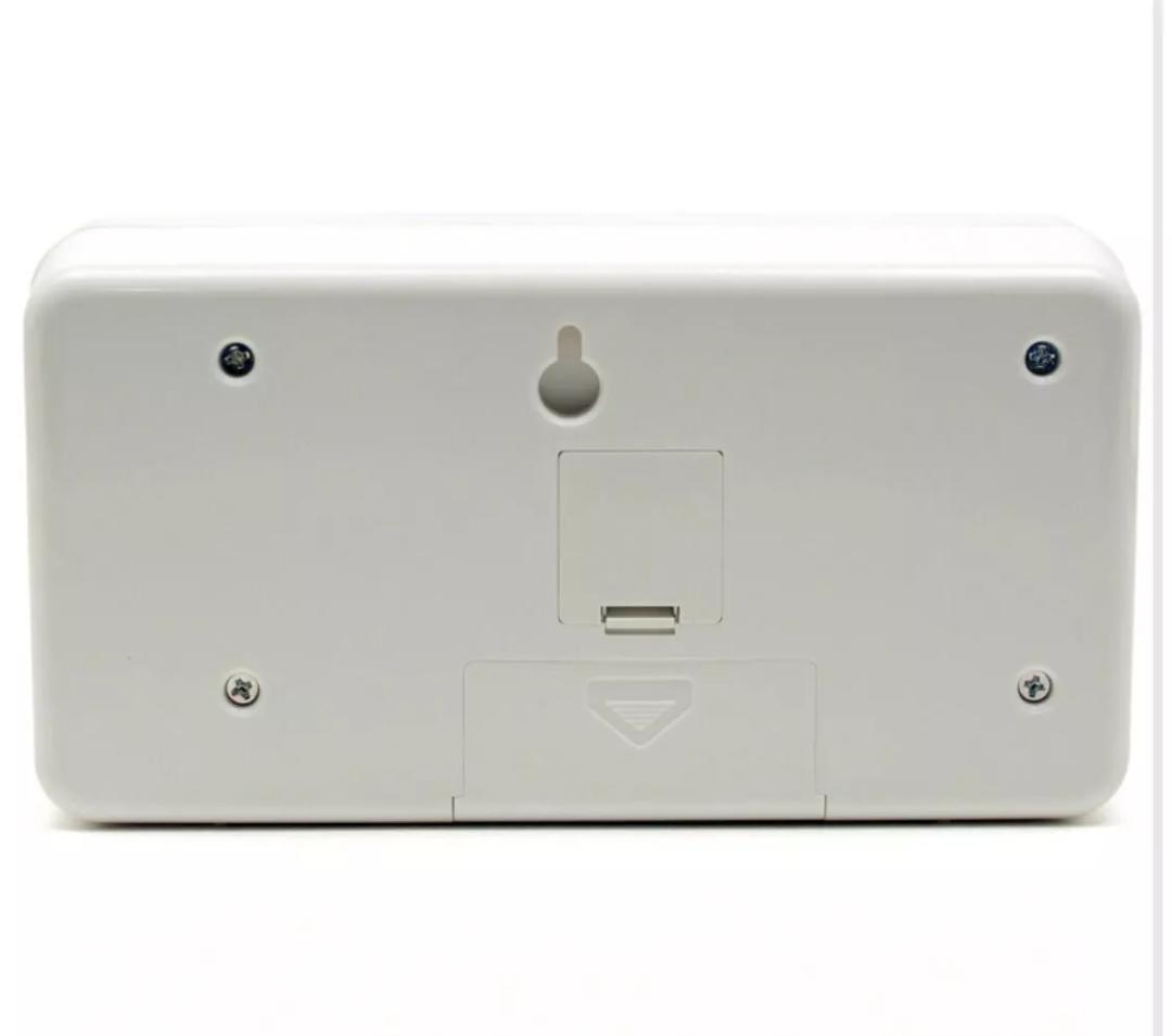 【新品／未開封・保証付き】奈良美智 パタパタクロック WALK ON ホワイト