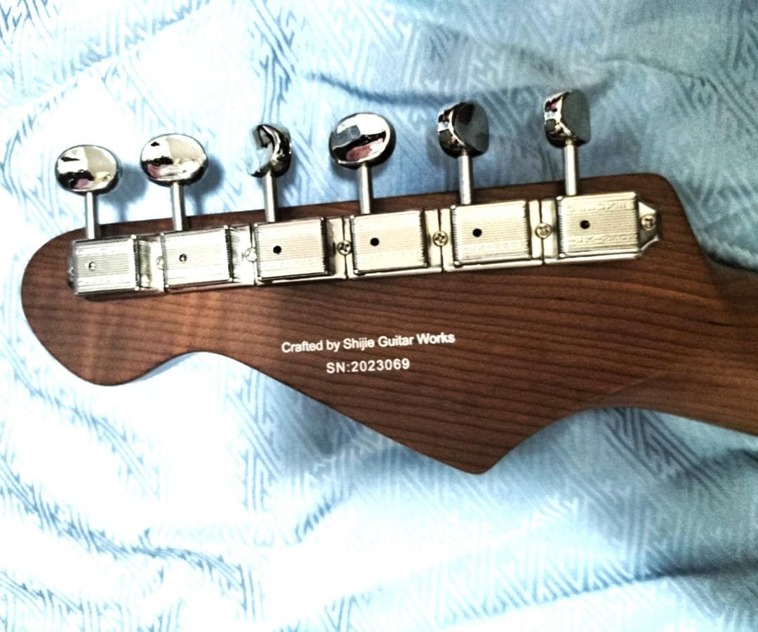 Shijie STE SSH　メタリックゴールド　ハイエンドストラトモデル