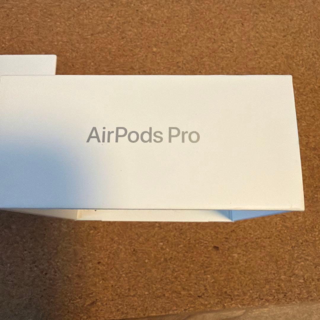 AirPods Pro 2本体　ライトニングタイプ　箱付き