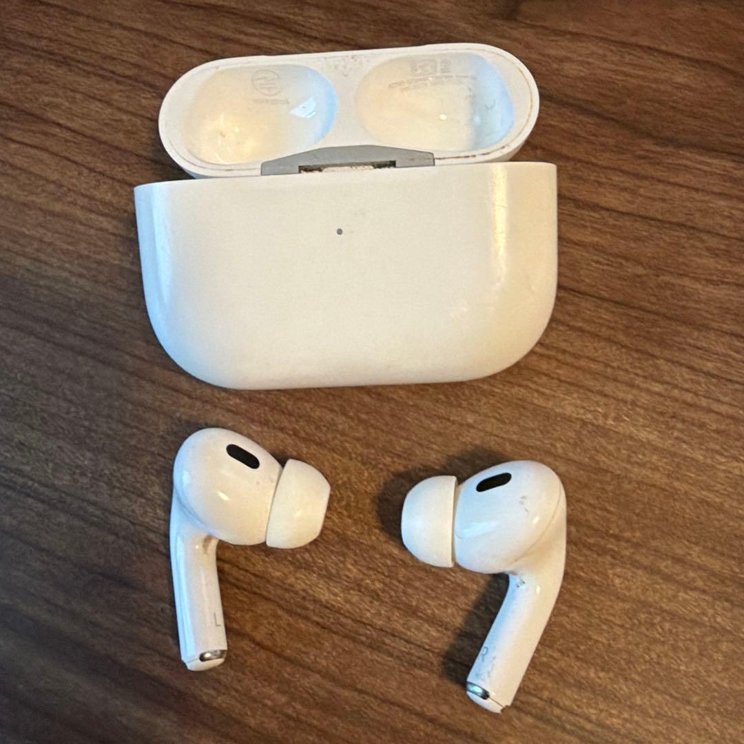 AirPods Pro 2本体　ライトニングタイプ　箱付き