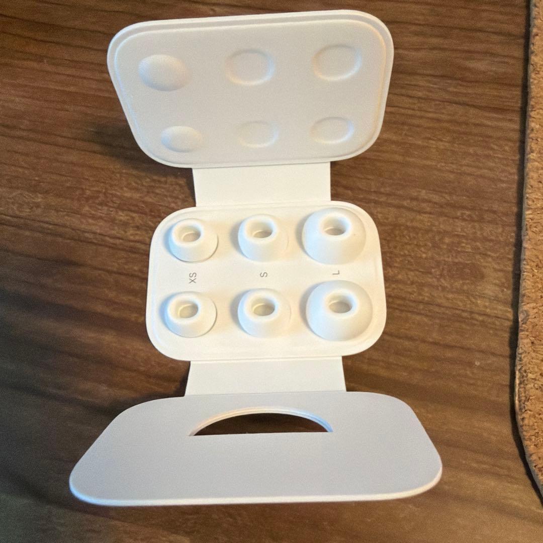 AirPods Pro 2本体　ライトニングタイプ　箱付き