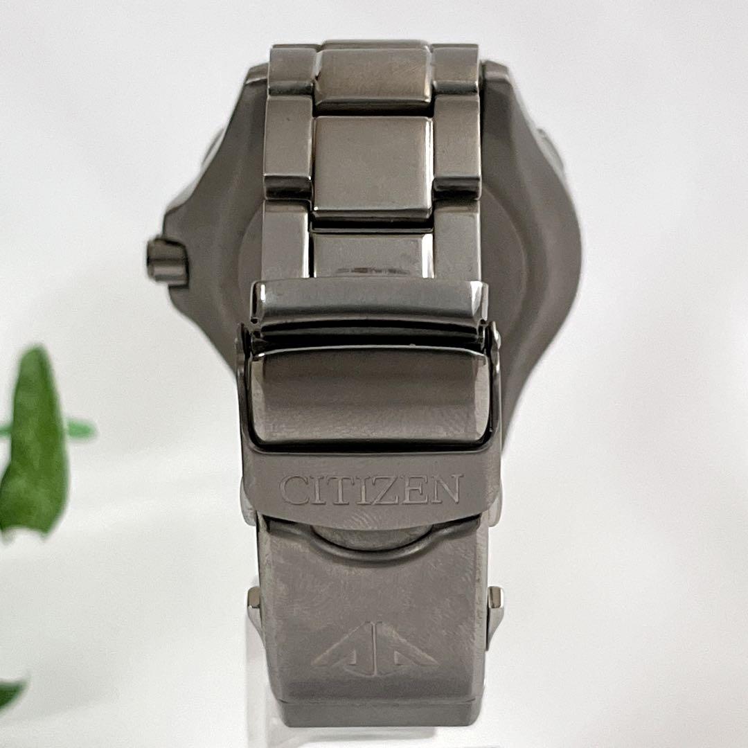 コラボ　シチズン×シップス　腕時計　ダイバーズウォッチ　エコドライブ　シルバー