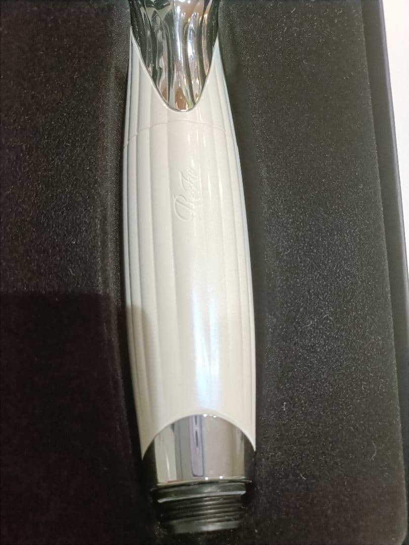 リファシャワーヘッド