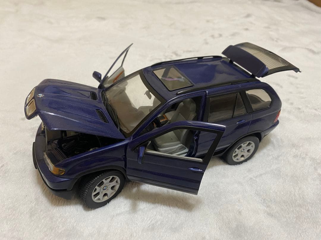 ミニカー ANSON BMW X5 1/18