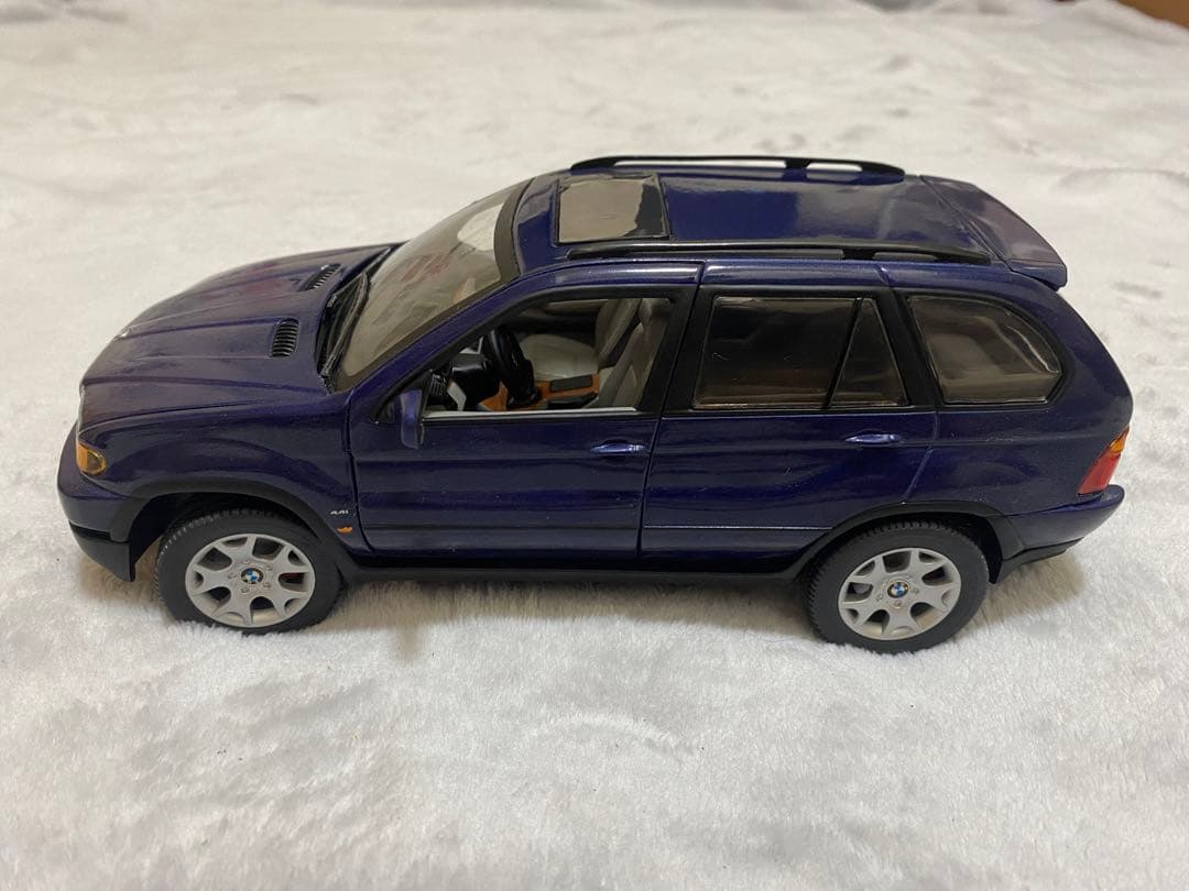 ミニカー ANSON BMW X5 1/18