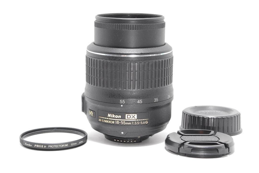 Nikon D3000　スマホ転送OK　安心の手振れ補正　一眼レフデビューに最適