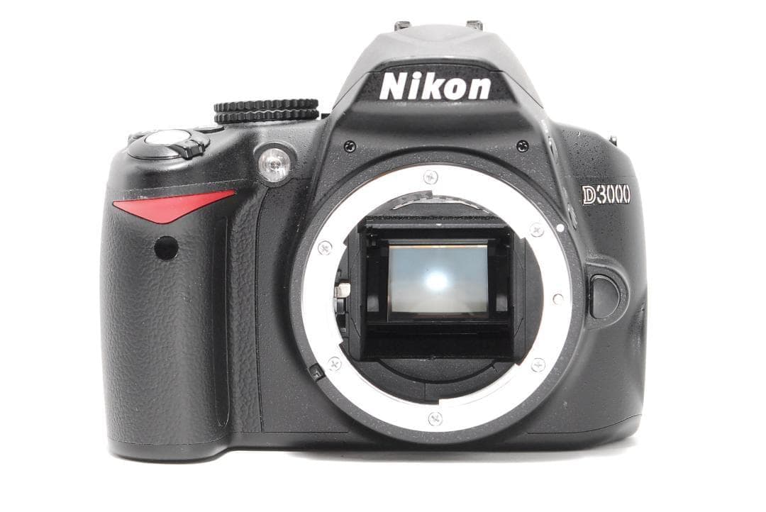 Nikon D3000　スマホ転送OK　安心の手振れ補正　一眼レフデビューに最適