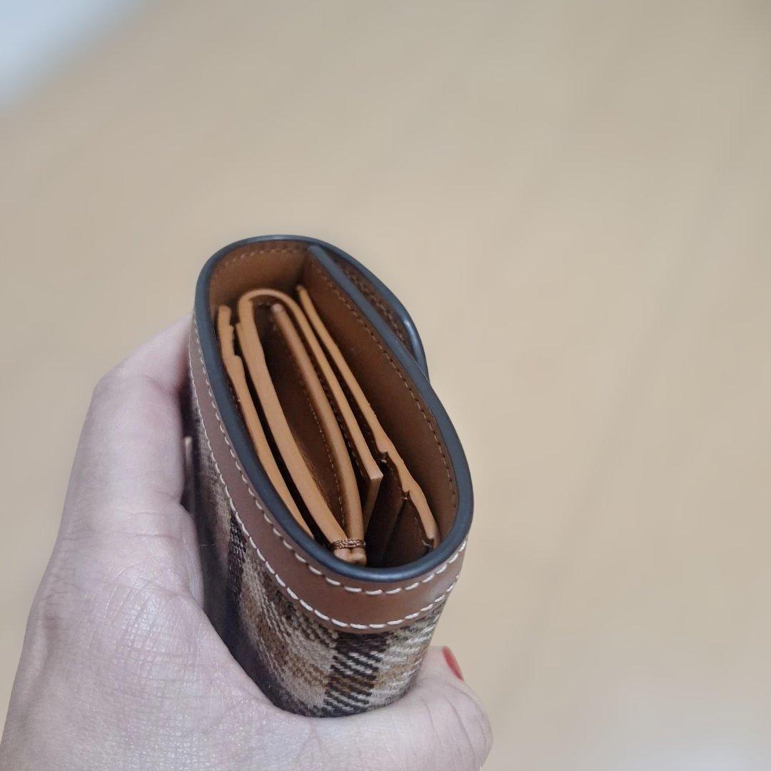 CELINE チェック柄二つ折り財布