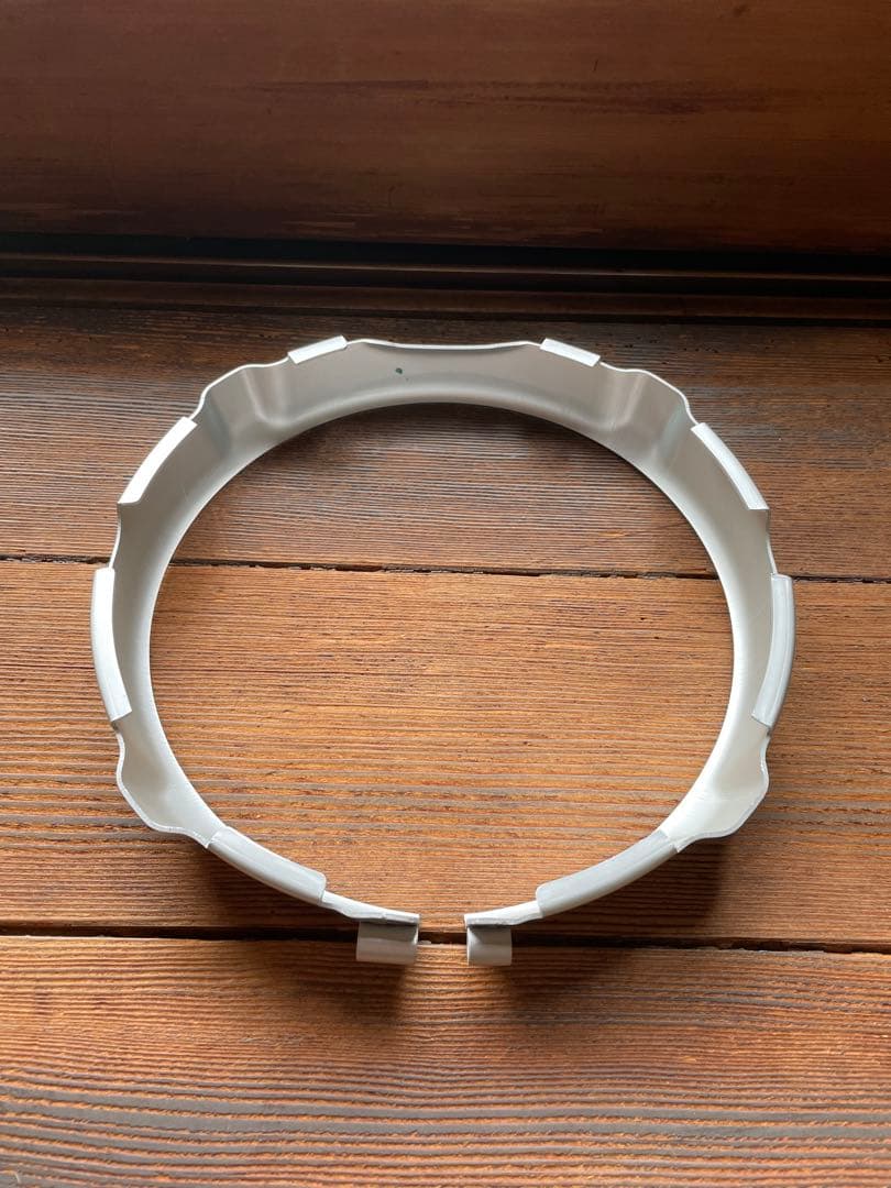 ドゥカティ純正スクランブラーヘッドライトフレーム