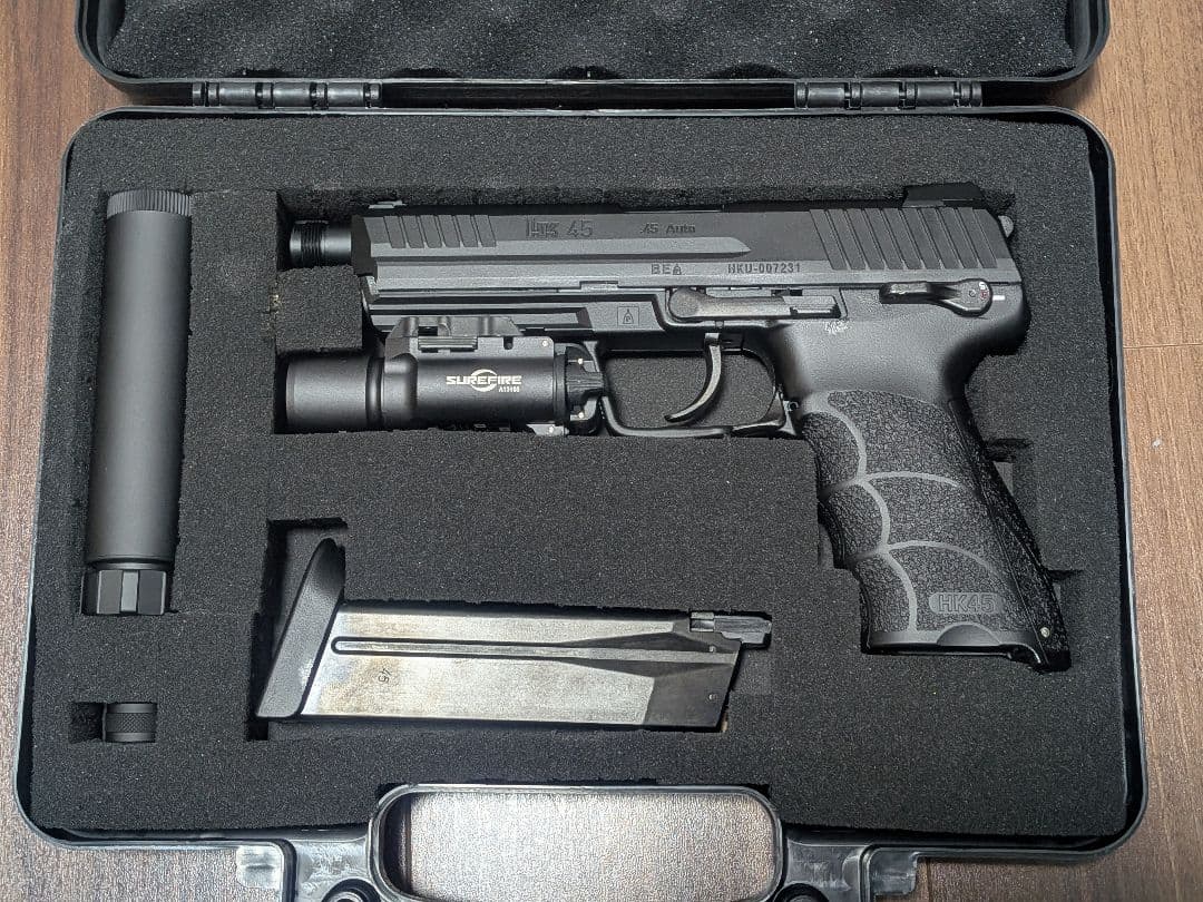 東京マルイHK45タクティカル X300レプリカとケースセット
