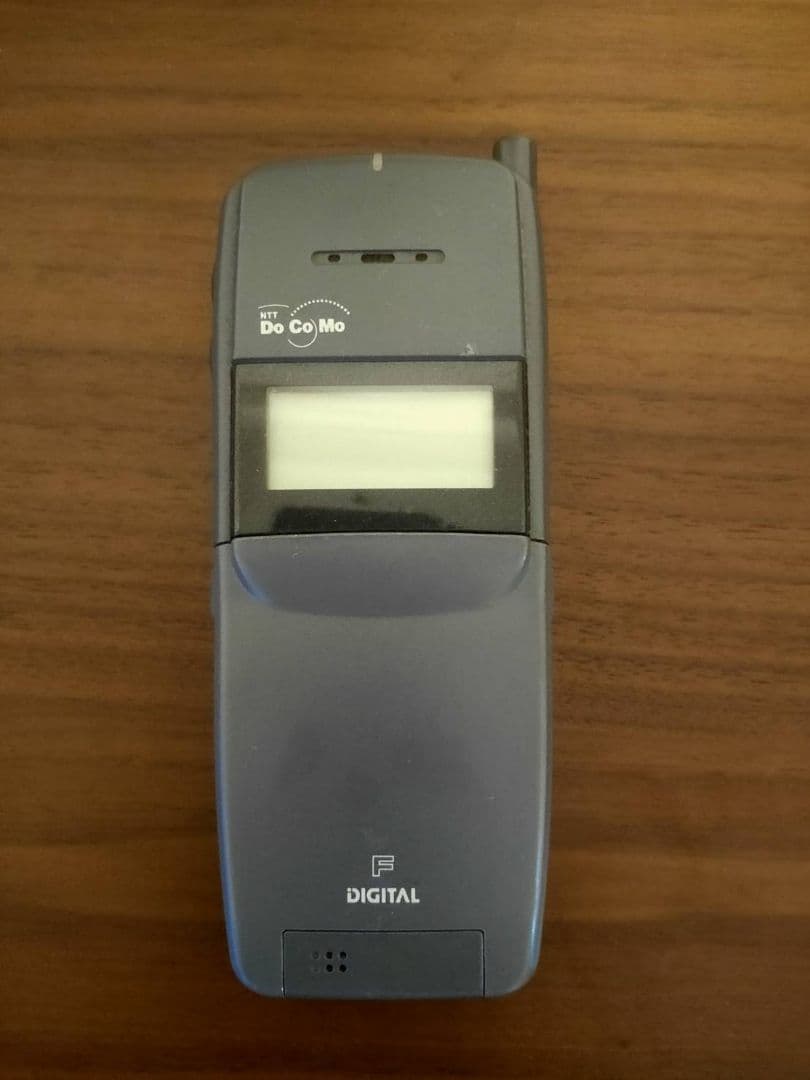 【超希少・歴史的資料】NTTドコモ デジタル・ムーバF（富士通）1994年製