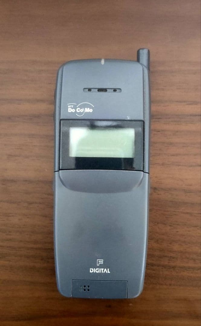 【超希少・歴史的資料】NTTドコモ デジタル・ムーバF（富士通）1994年製