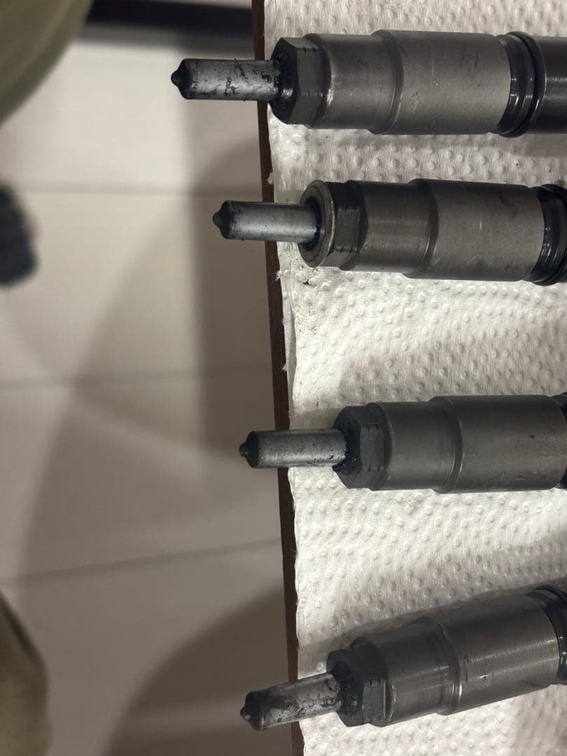 燃料インジェクター 4個セット E8F0-700-FDF