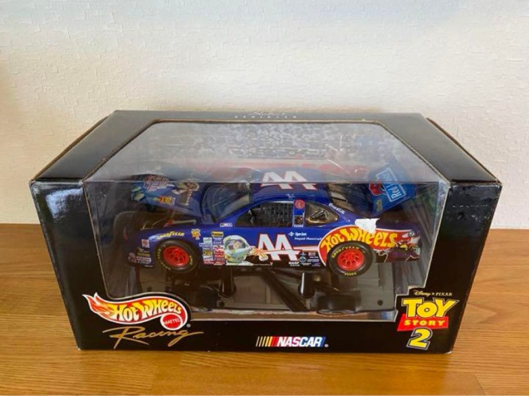 HOTWHEEL 1:24 Toy Story 2 NASCAR トイストーリー