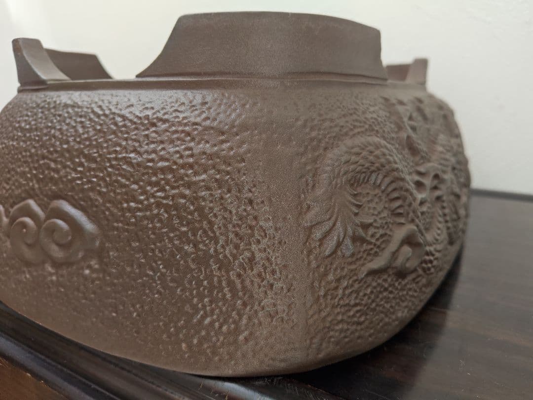ドラゴン彫刻の陶器の盆栽鉢 約41cm×32cm×13cm　落款あり