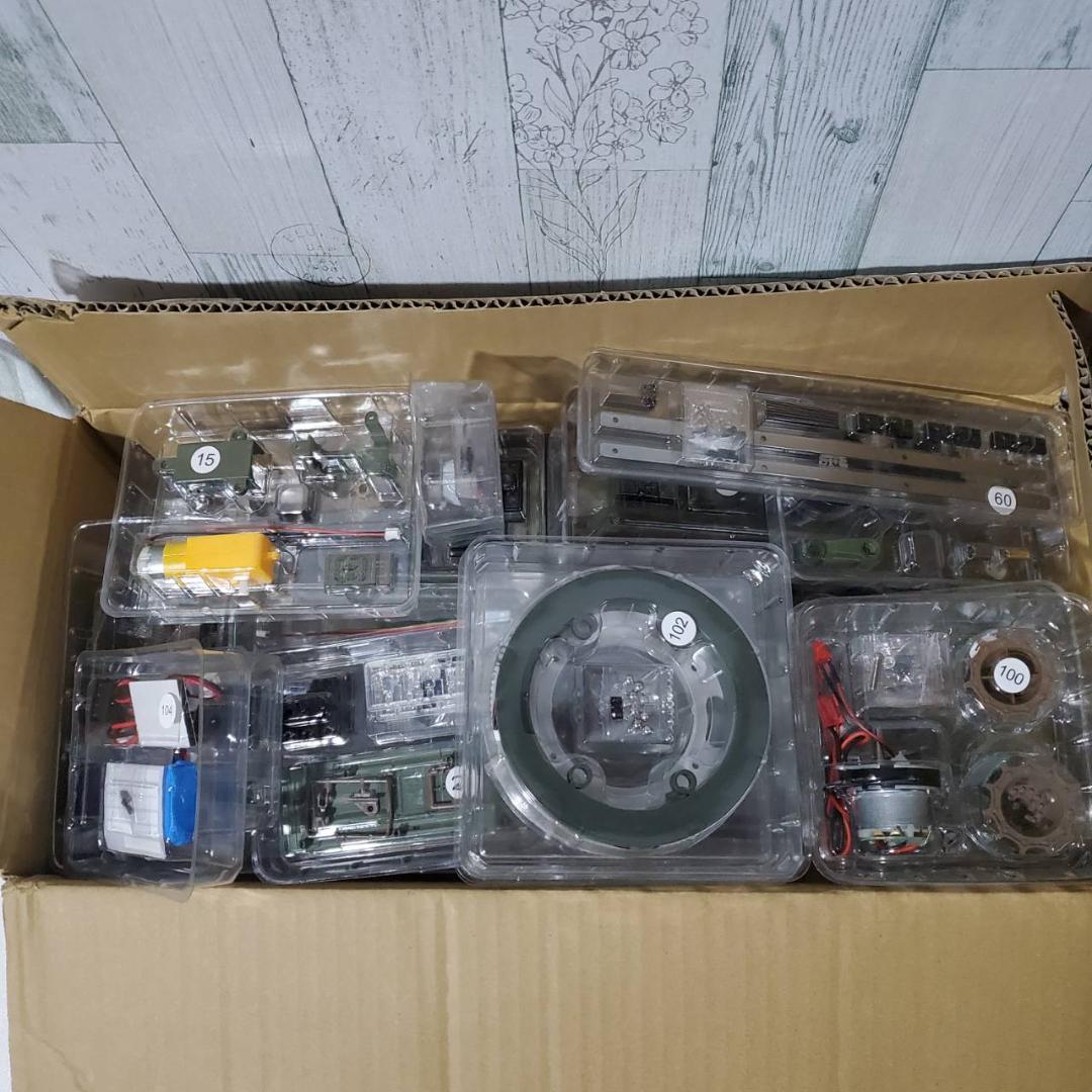 R*A様 ディアゴスティーニ 陸上自衛隊 90式戦車をつくる第1号〜第110号