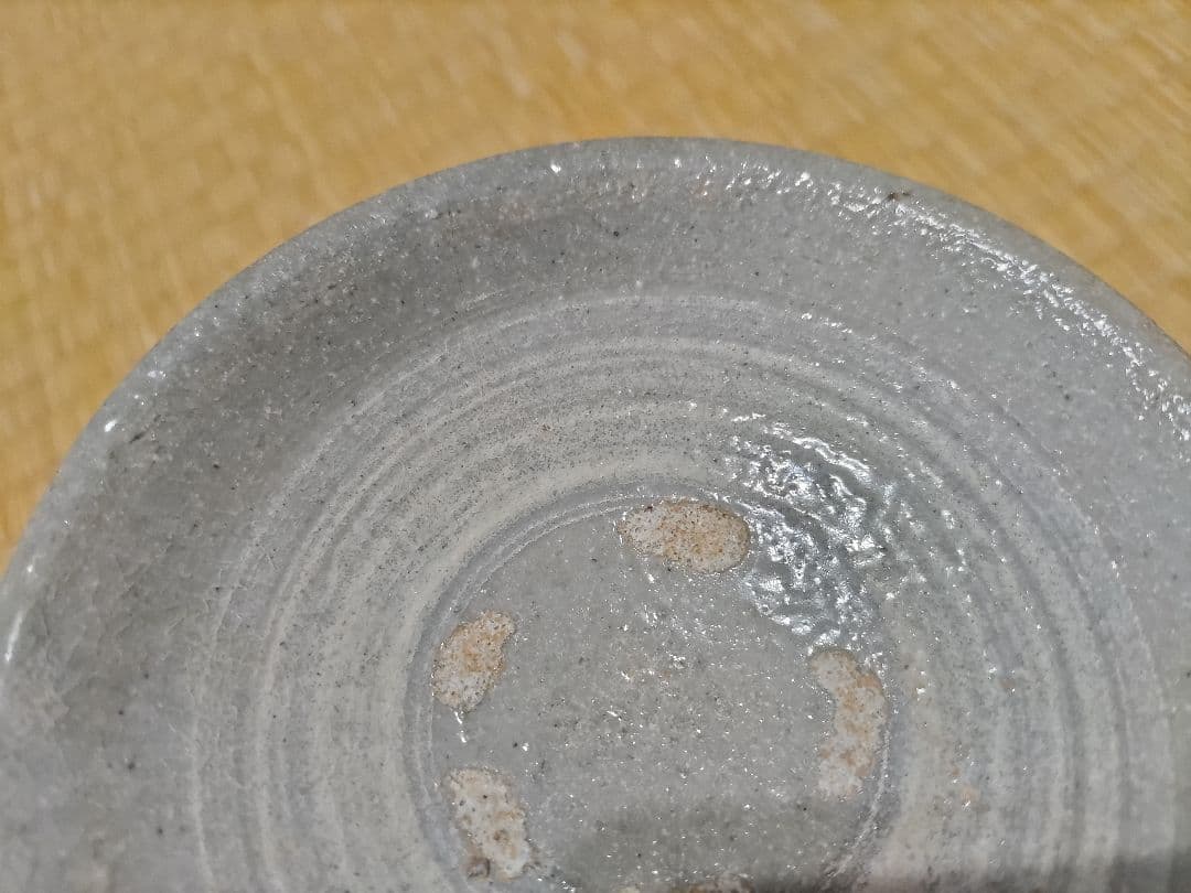 李朝　輪線状の　刷毛目　皿（12.3cm）良品！