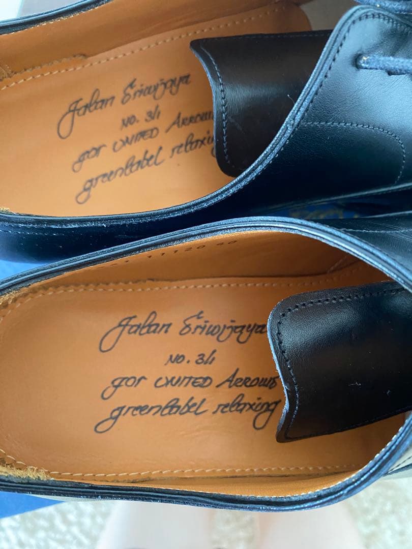 ジャランスリワヤ　黒　ストレートチップ　40