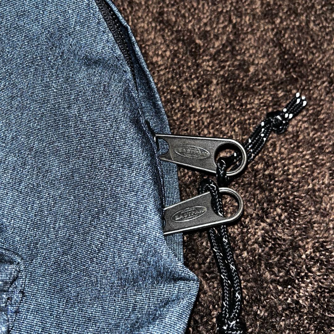 【ほぼ新品】イーストパック EASTPAK パデッドダブル デニム調