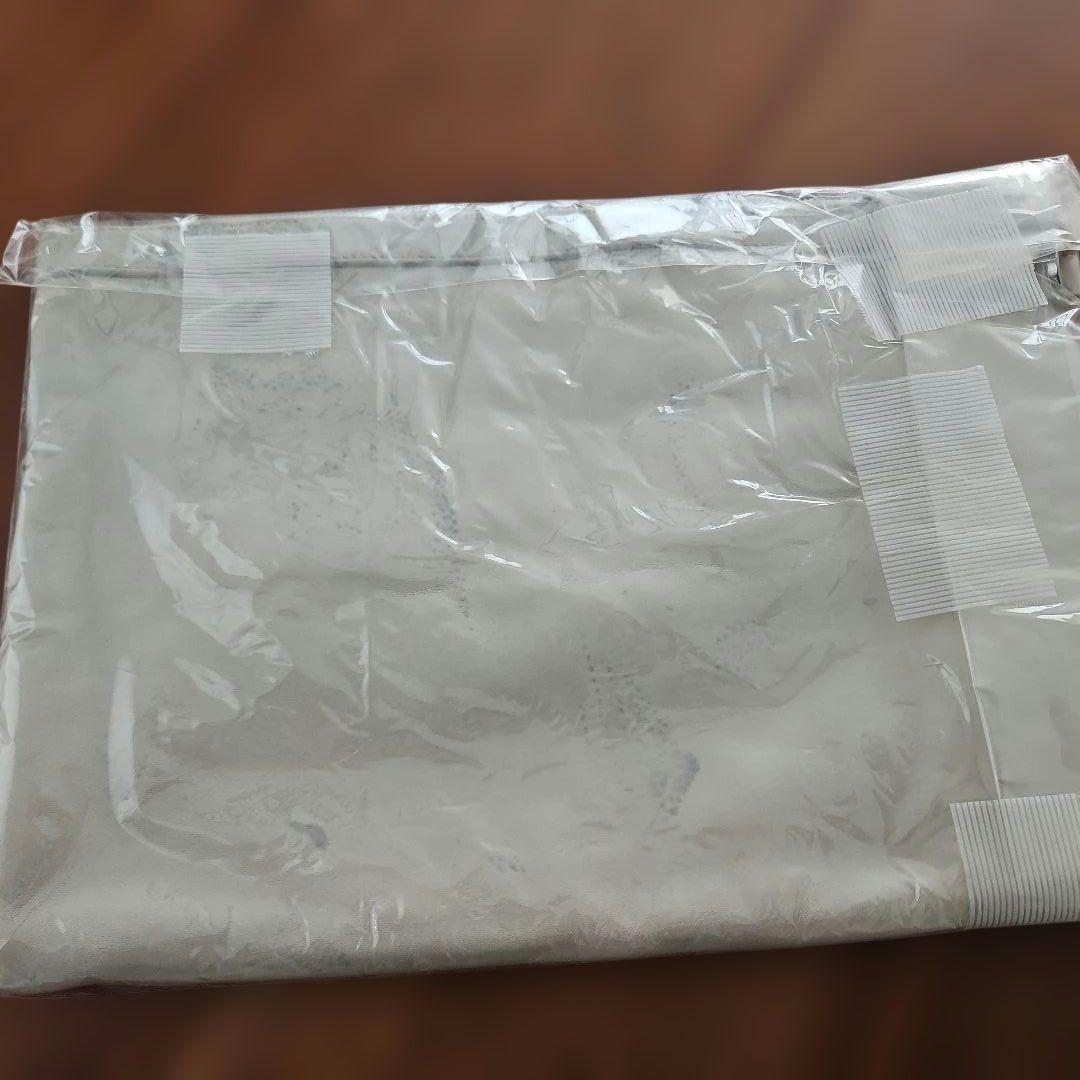 JIMMY CHOO 星柄ポーチ ホワイト