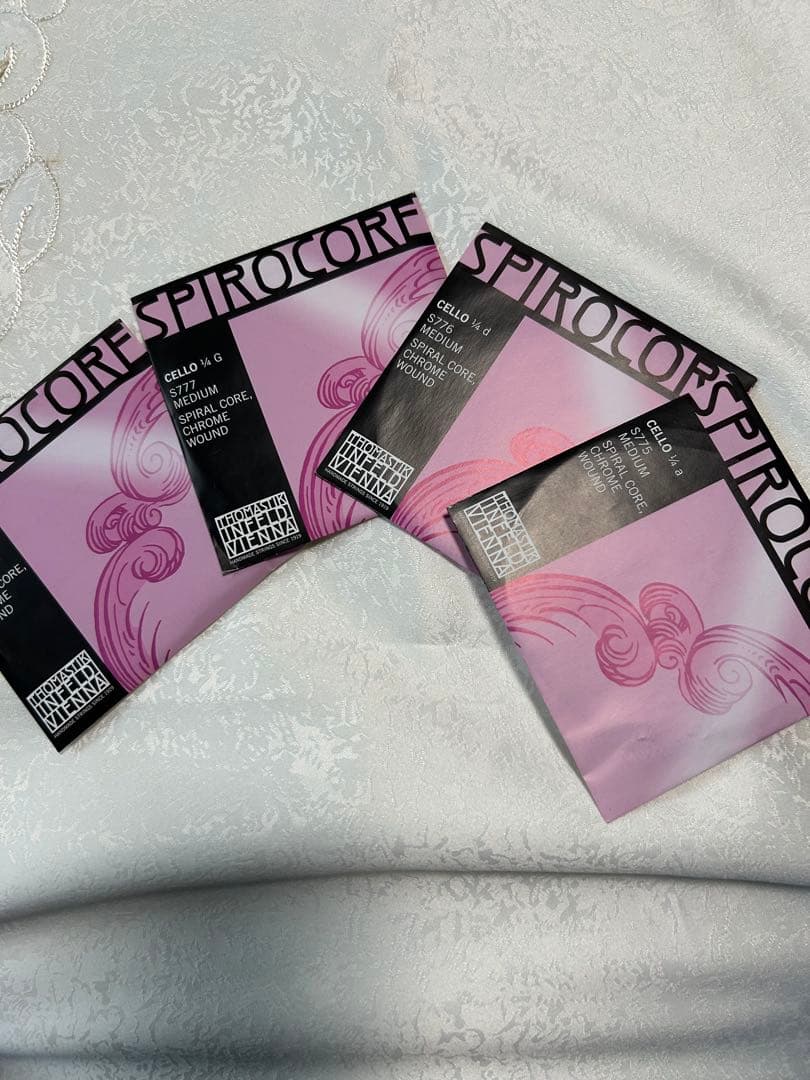 4分の1サイズ SPIROCORE チェロ弦　新品