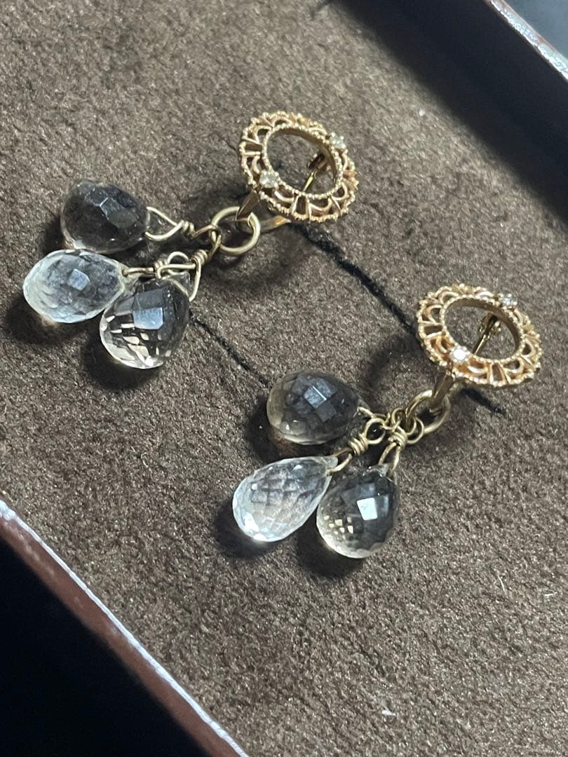 agete K10透かしサークル　フープピアス　チャーム付き　ダイヤ　アガット