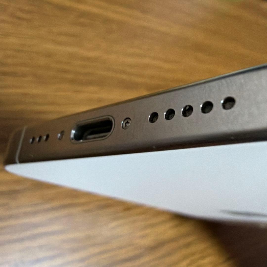 Apple iPhone 15 Pro ホワイト 本体のみ　256gb