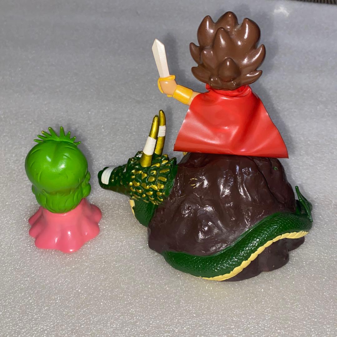 ロマンシア フレディ王子＆ドラゴン フィギュア ソフビ 　ファミコン