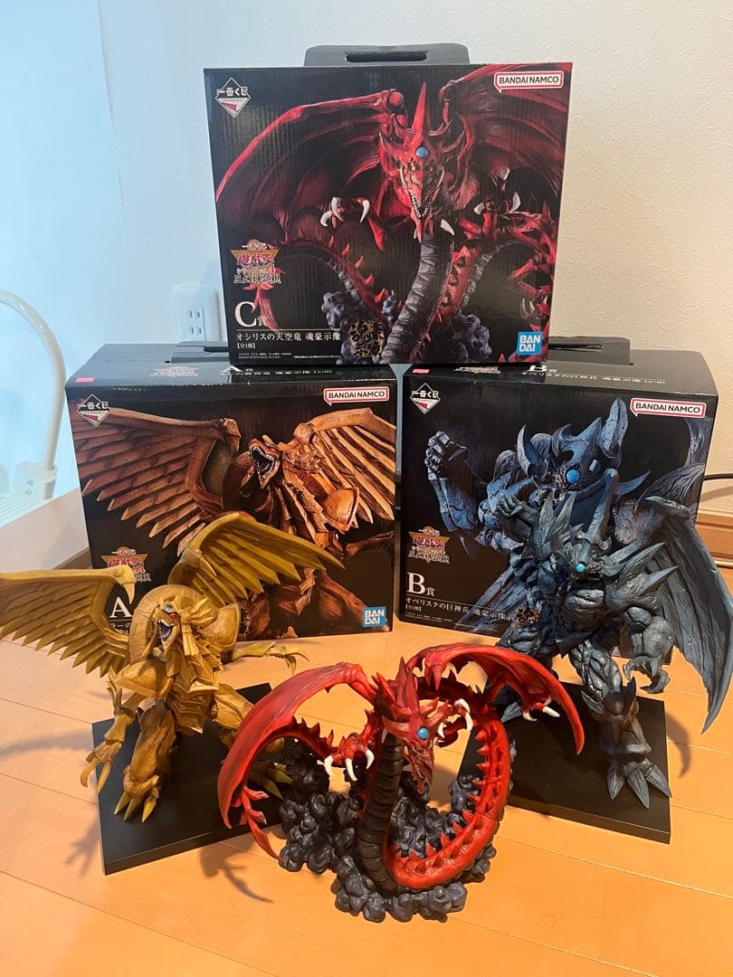 た*）様 遊戯王 一番くじ三幻神フィギュア＋25th記念三幻神ステンレスカード豪