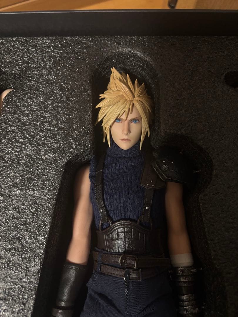 FINAL FANTASY7 クラウド フィギュア 1/6 gametoys