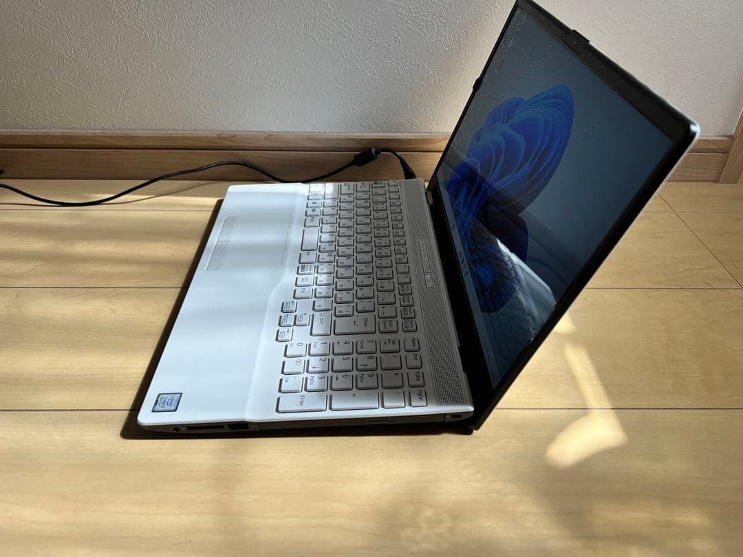 富士通 FMV AH45/D Core i3 高速SSD Windows11