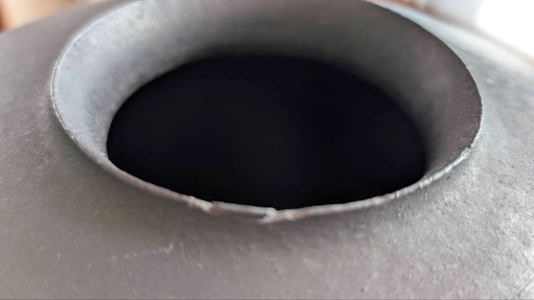 陶芸　希少　丸形 花瓶 作家サイン入り