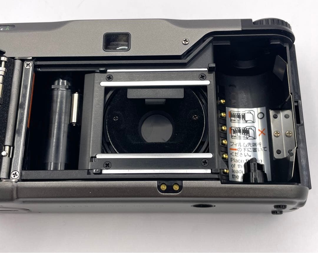 美品　コンタックスcontax t2動作確認済　チタンブラック　おまけ付き