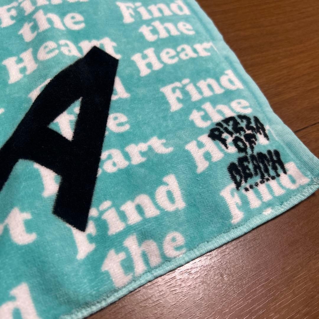 KUZIRA タオル 水色 PIZZA OF DEATH