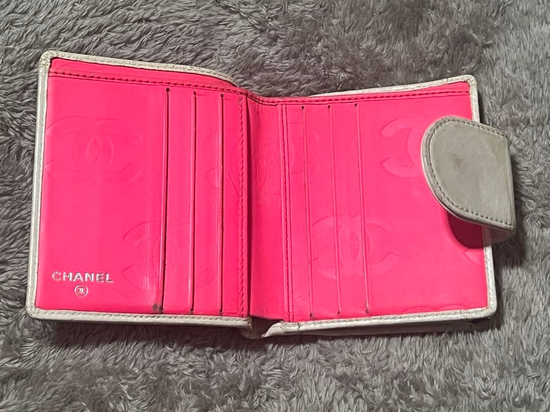 【HighBrandMaco】CHANEL二つ折り財布 ホワイト ブラック