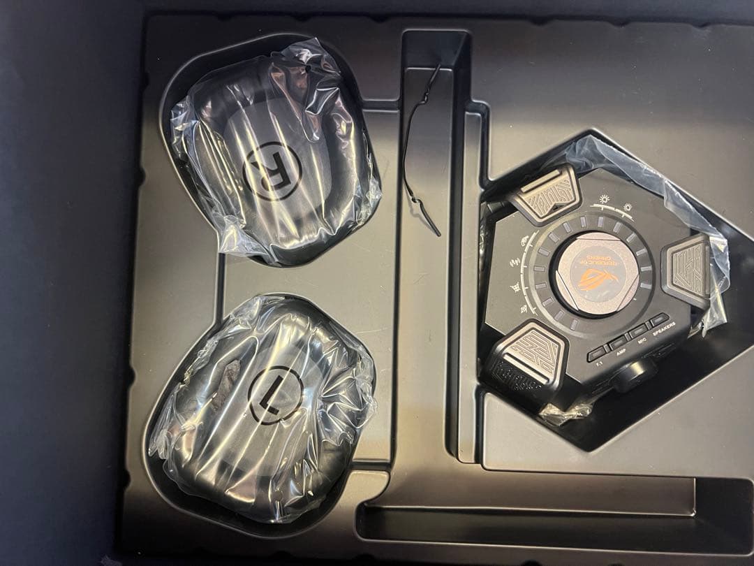 ROG CENTURION 7.1(ゲーミングヘッドホン)