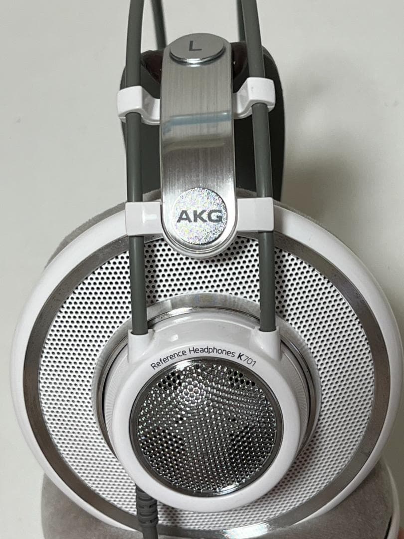 AKG K701 ヘッドホン 美品 純正箱あり イヤーパッド新品