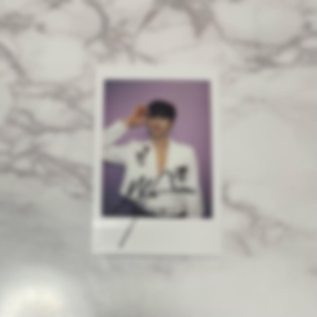 WEi ウィアイ ジュンソ ヨントン ポラロイド チェキ サイン