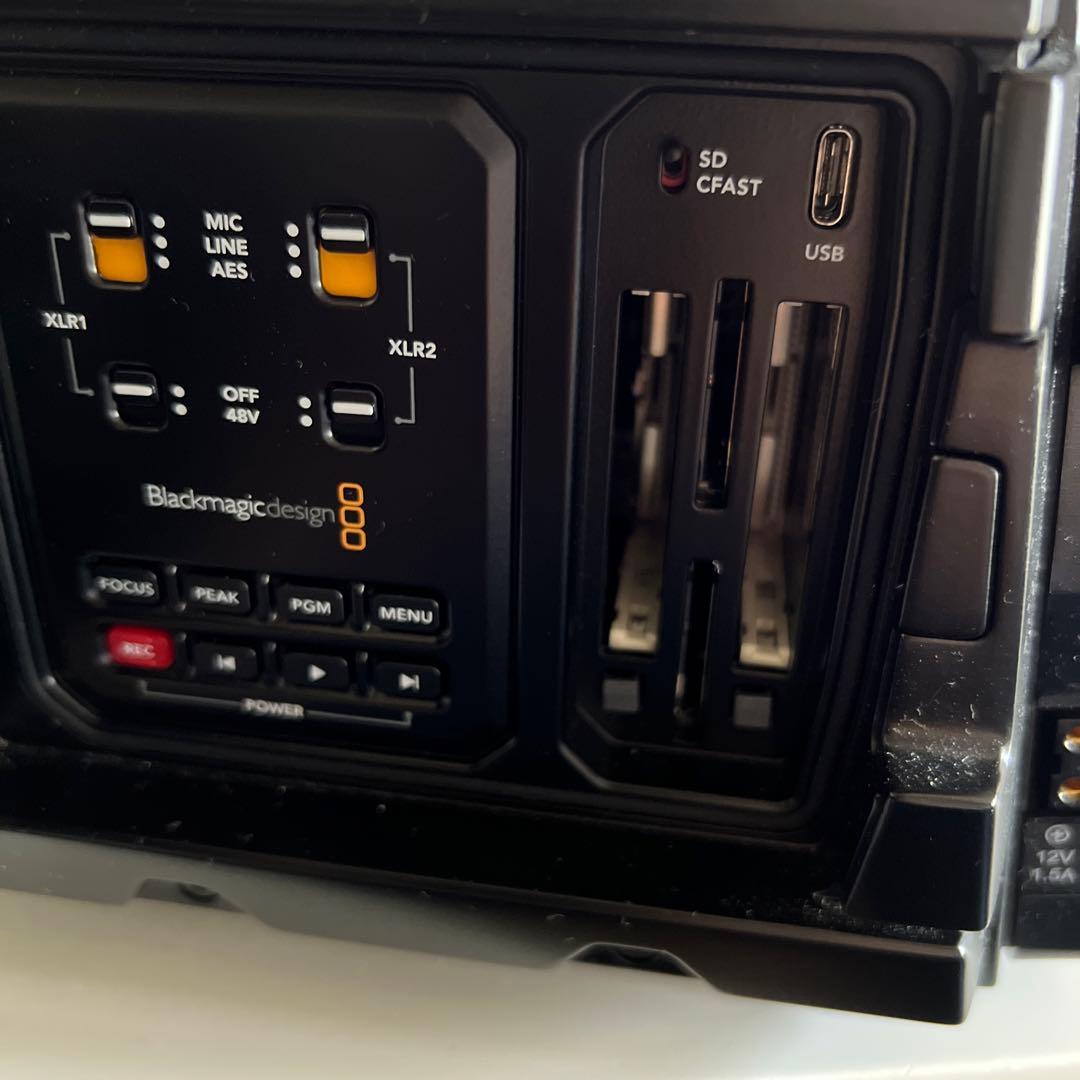 【URSA 12K撮影セット】 CFast512GB×2枚EFマウントVマウント