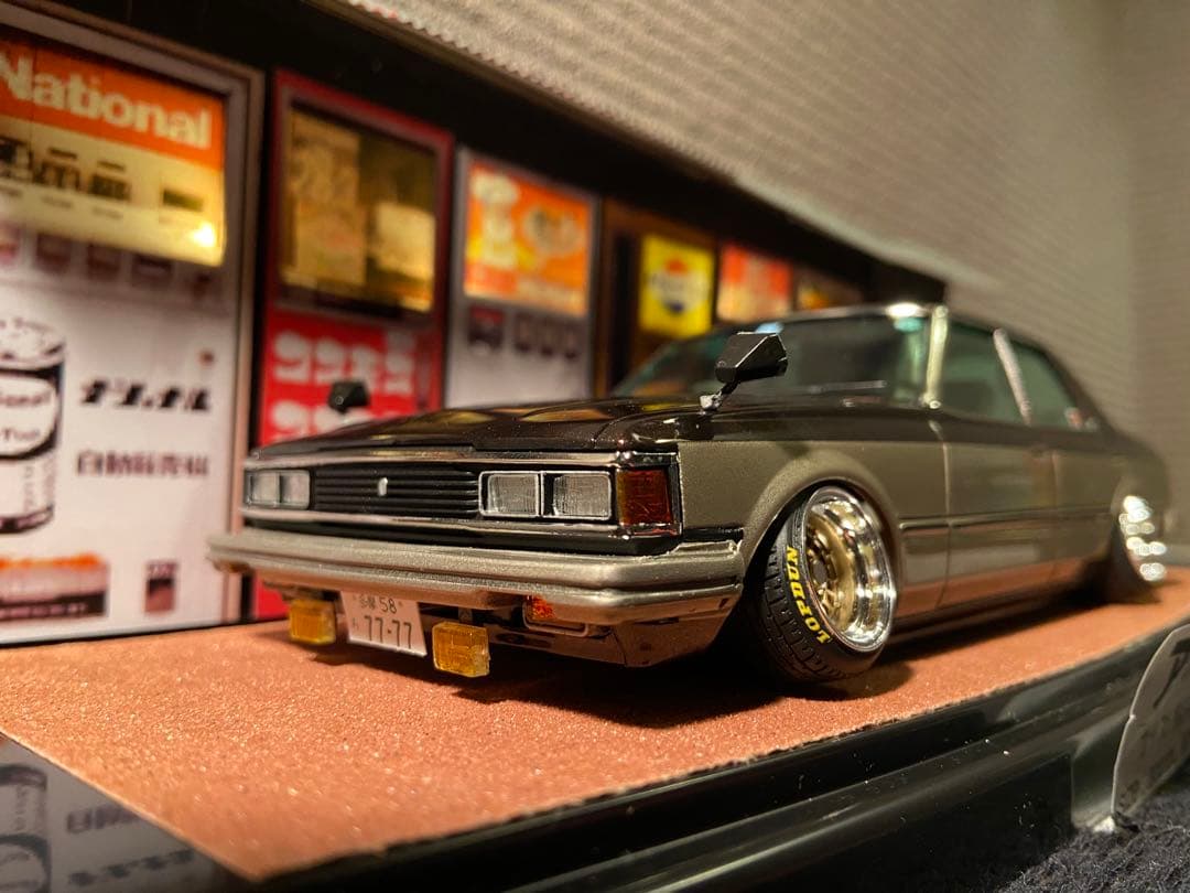 1/24 クレスタ　マイクロエース　カスタム　ジオラマ　　旧車