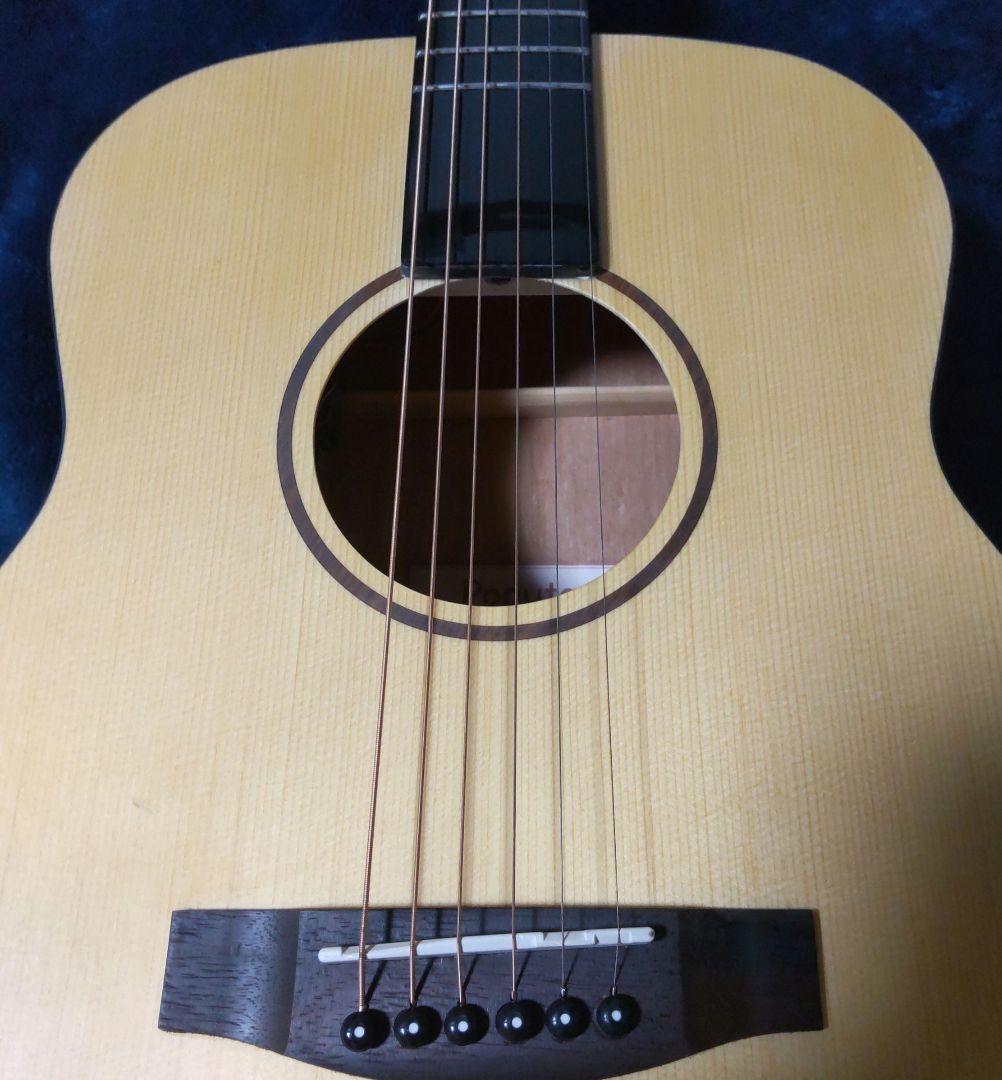 初心者用オーダーメイドギター 光でコード進行が表示されます