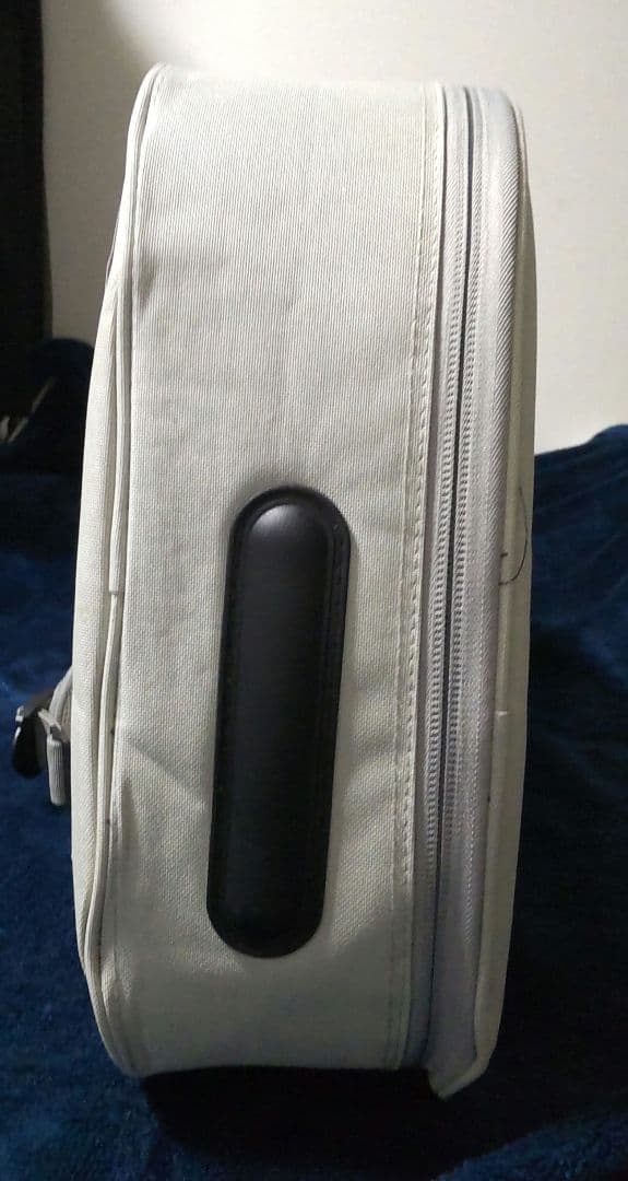 初心者用オーダーメイドギター 光でコード進行が表示されます