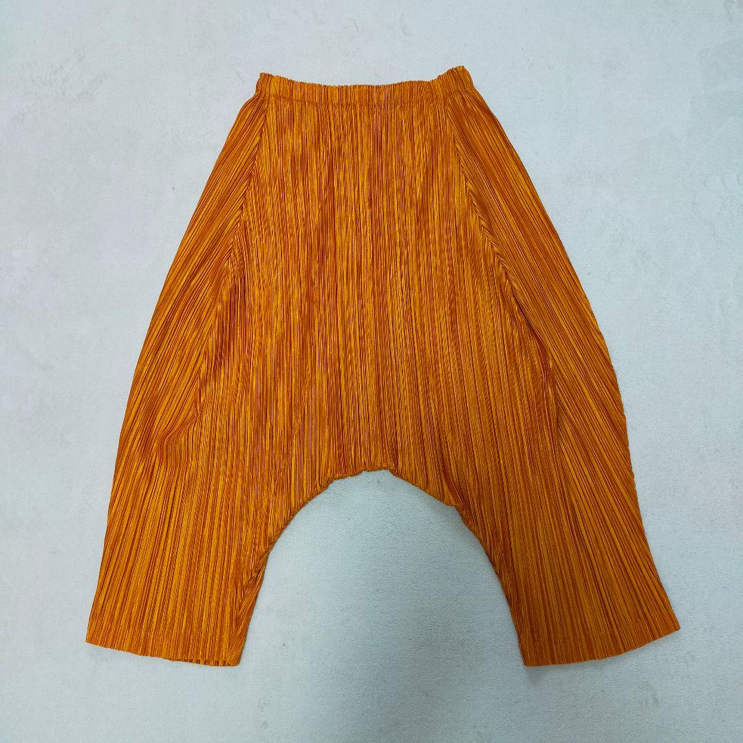 美品　プリーツプリーズ　サルエルパンツ　変形パンツ