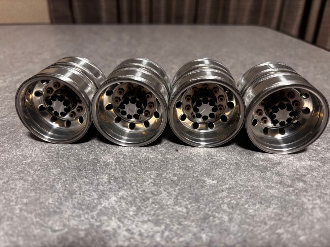 TAMIYAタミヤ 1/14トレーラー　台車屋さん 10穴アルミホイール