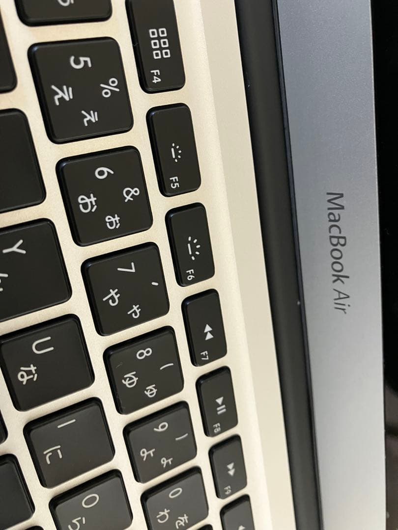 Apple MacBook Air 2017 シルバー 充電器付 256KB
