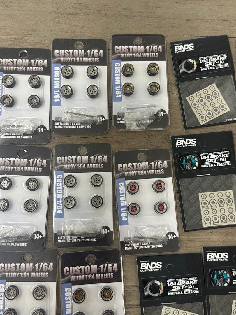 い*そ様 新品未使用！1/64スケール　チューニングパーツ BNDS ホイールマ