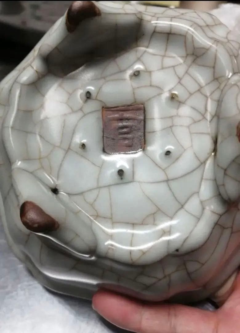 No.8宋時代 官窯 六角盤 「 官」在銘、骨董品 文宝庫C Y蔵品。