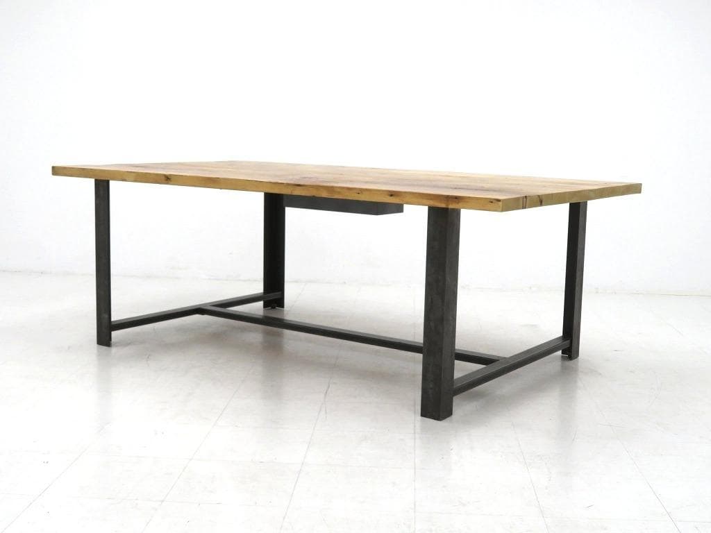 展示品　インダストリアル　無垢材　アイアン　ダイニングテーブル　作業台　カフェ